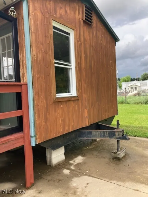 View of side of home