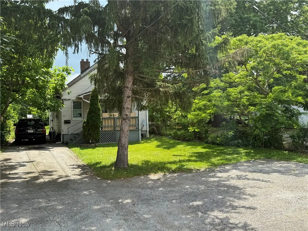 View of yard between the properties