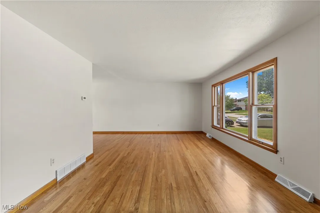 6439 Beverly Drive, Parma Heights, Ohio,MLS Now Listing ID