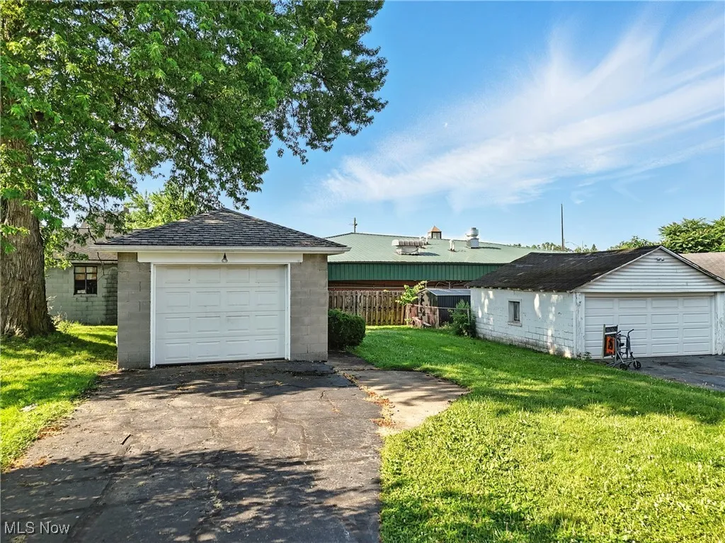 33 Townsend Avenue, Girard, Ohio,MLS Now Listing ID