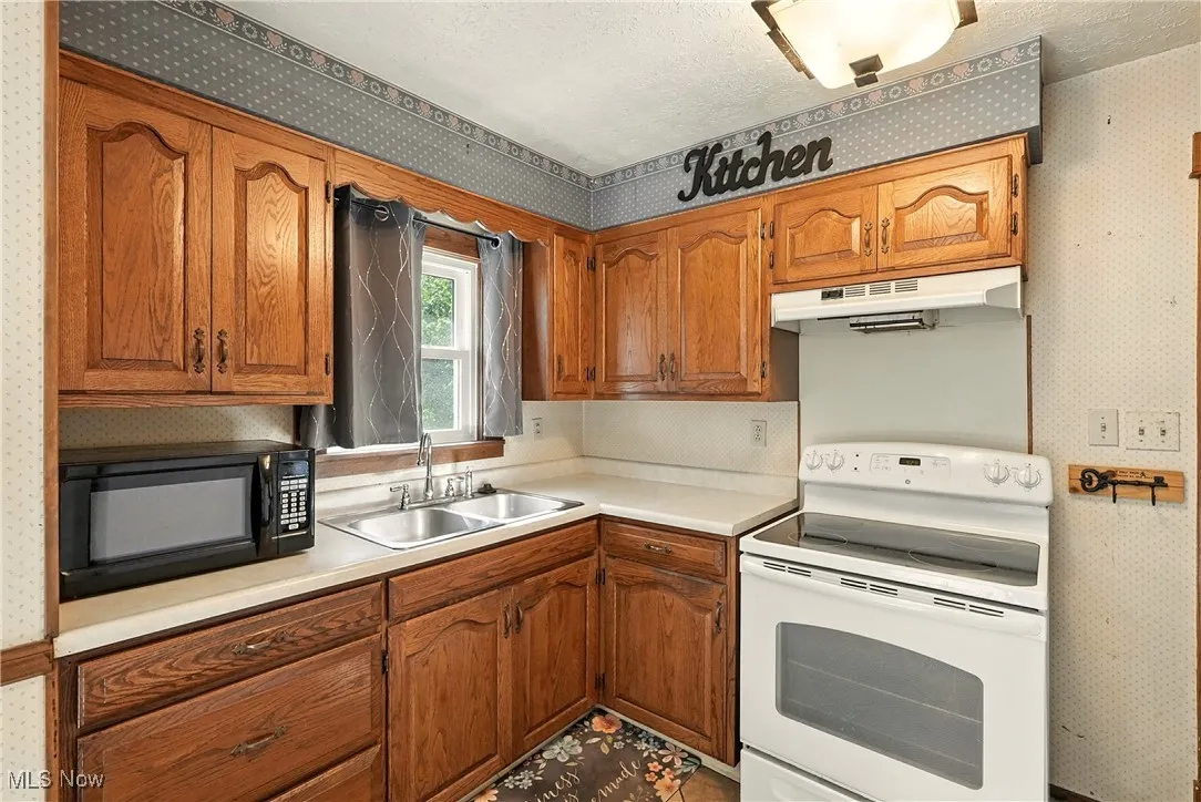 33 Townsend Avenue, Girard, Ohio,MLS Now Listing ID