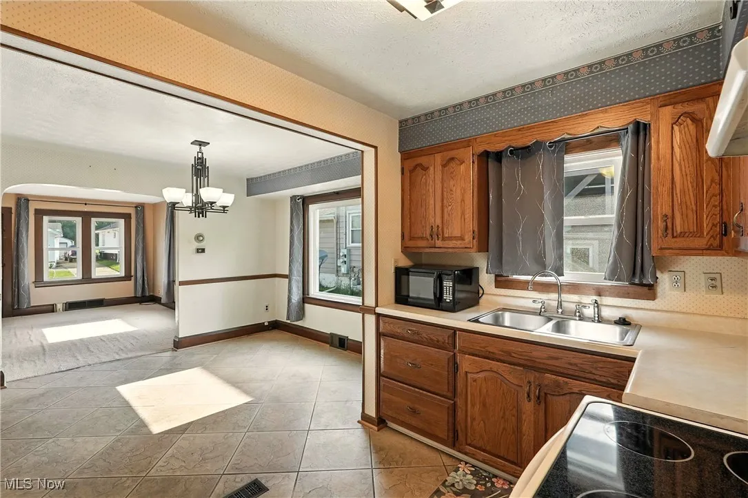 33 Townsend Avenue, Girard, Ohio,MLS Now Listing ID