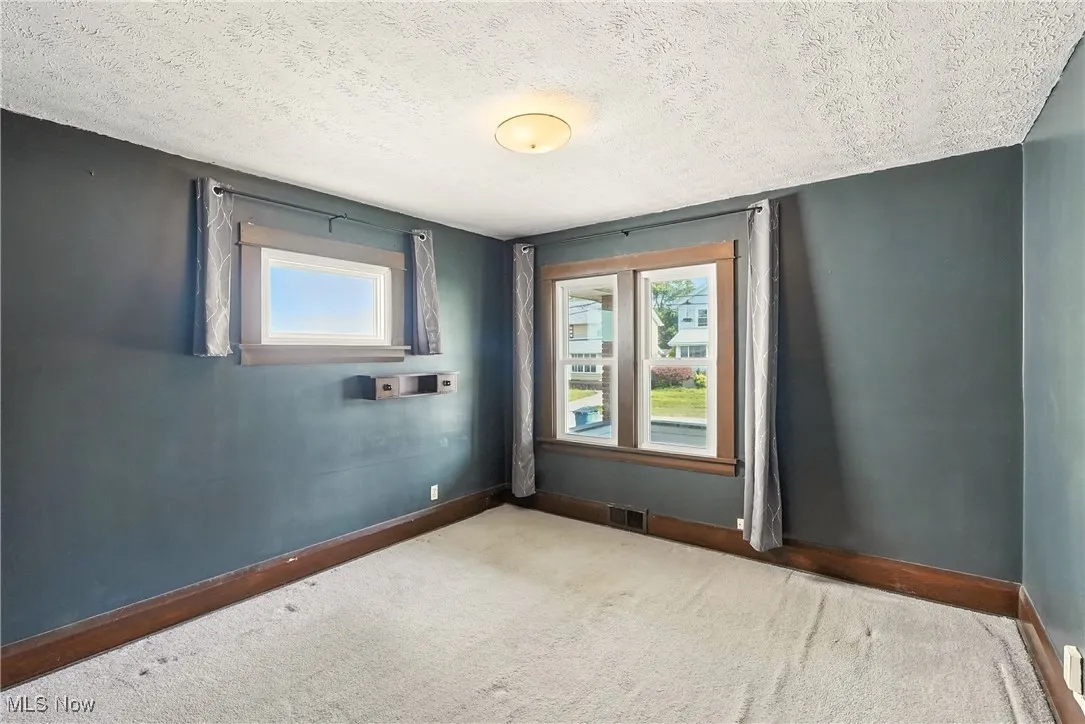 33 Townsend Avenue, Girard, Ohio,MLS Now Listing ID