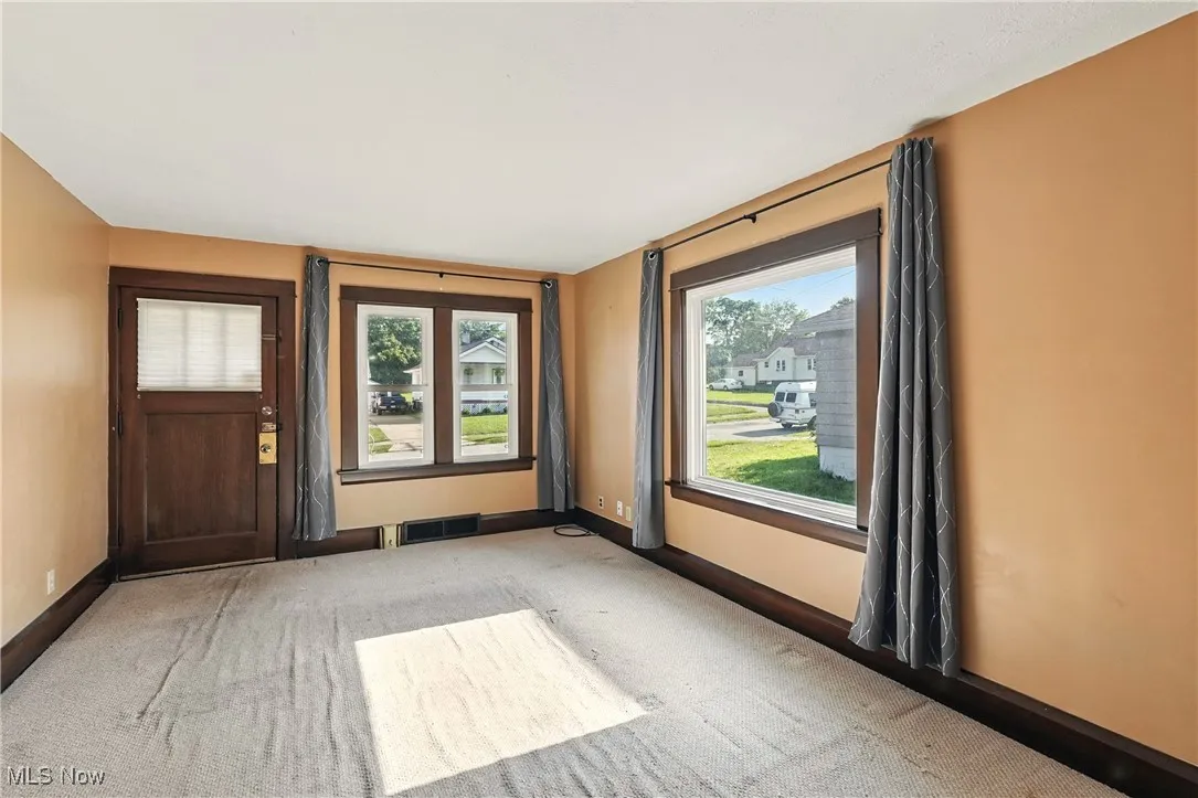 33 Townsend Avenue, Girard, Ohio,MLS Now Listing ID