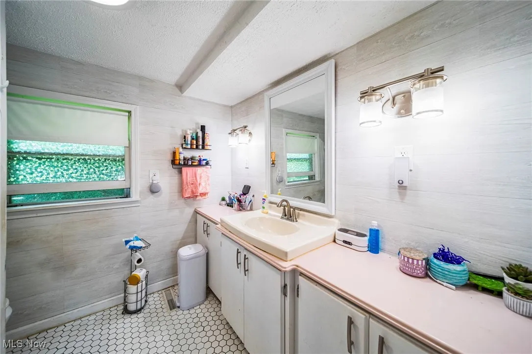 6086 N Wright Street, Kingsville, Ohio,MLS Now Listing ID