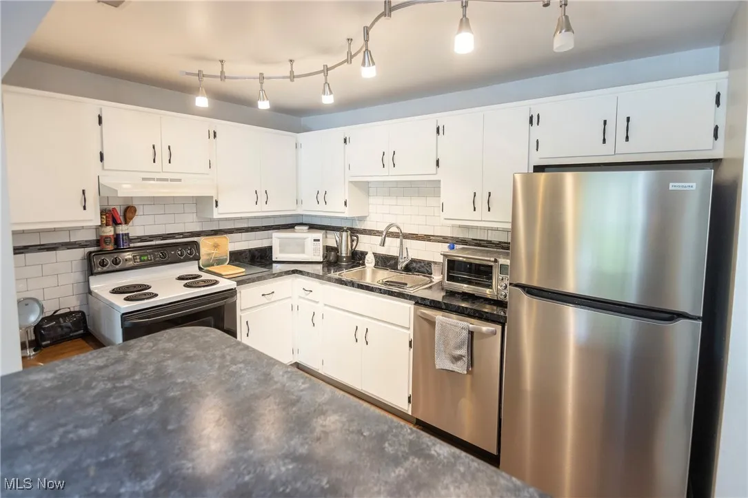2021 King James Parkway # 214, Westlake, Ohio,MLS Now Listing ID