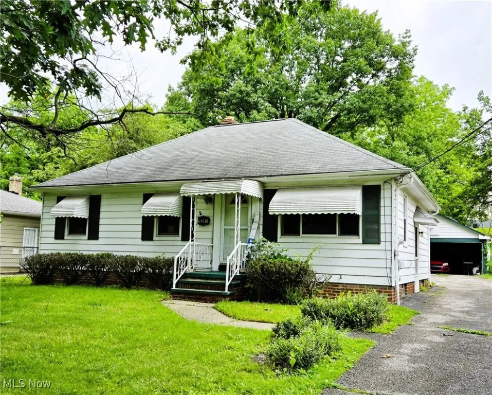 16241 Glenburn Avenue, Maple Heights, Ohio,MLS Now Listing ID