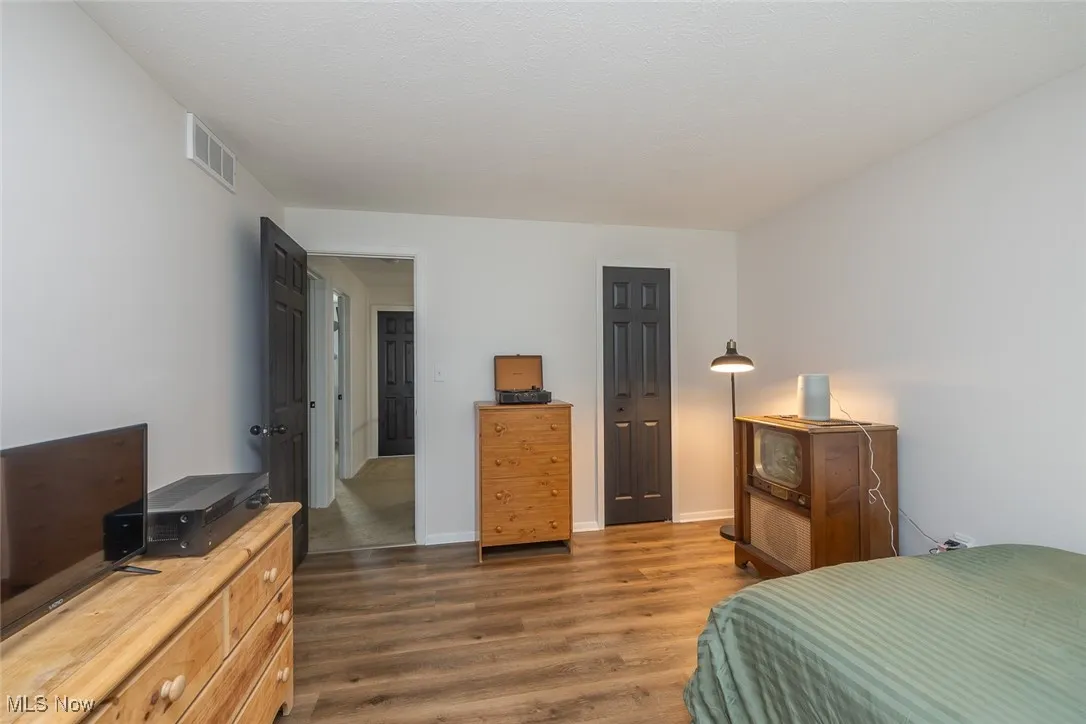 9301 Sussex Drive, Olmsted Falls, Ohio,MLS Now Listing ID