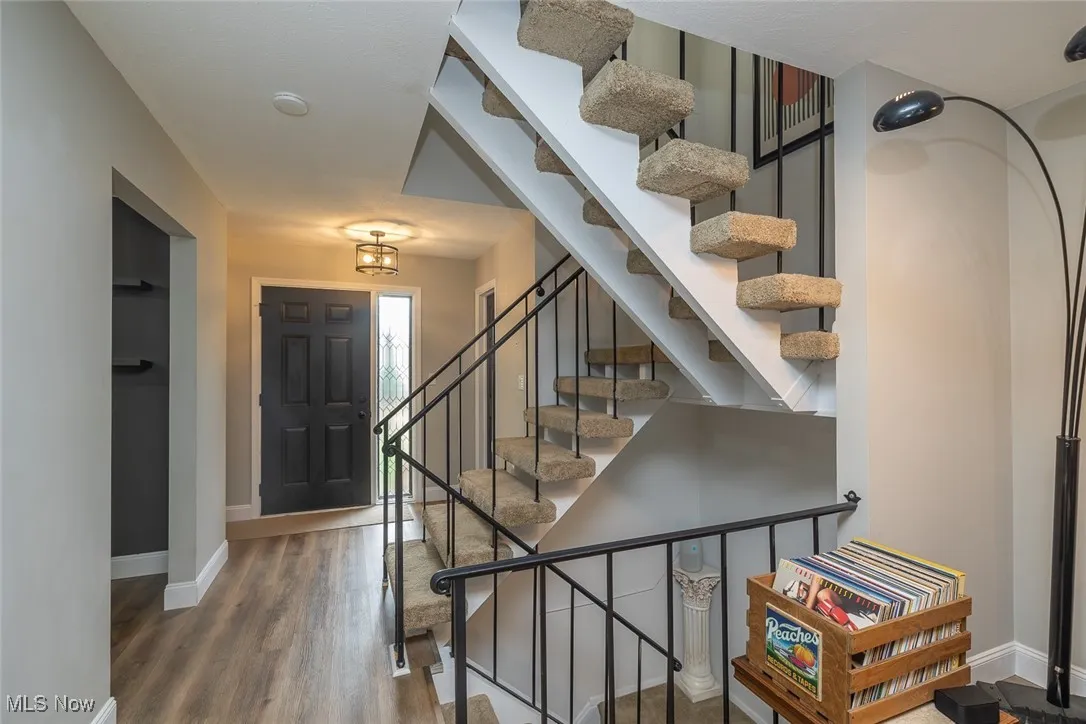 9301 Sussex Drive, Olmsted Falls, Ohio,MLS Now Listing ID