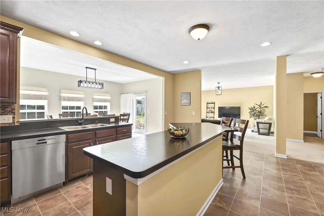 39098 Caistor Drive, Avon, Ohio,MLS Now Listing ID