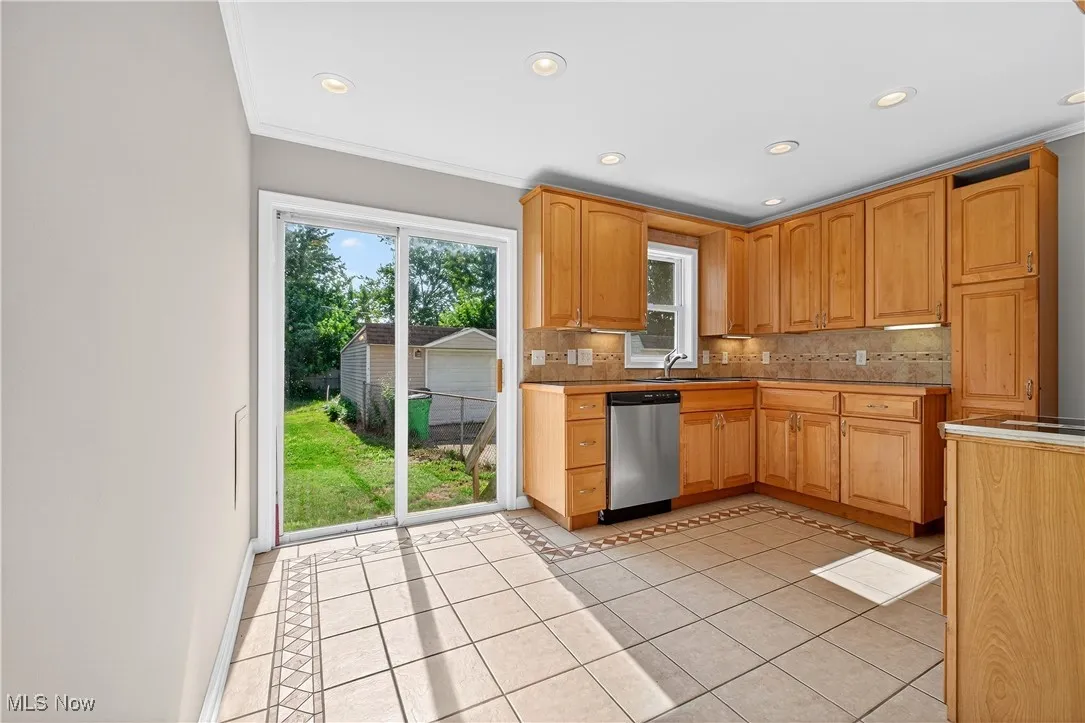 841 E 216th Street, Euclid, Ohio 44119,MLS Now Listing ID