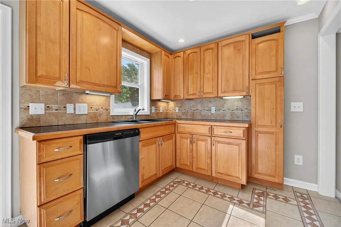 841 E 216th Street, Euclid, Ohio 44119,MLS Now Listing ID