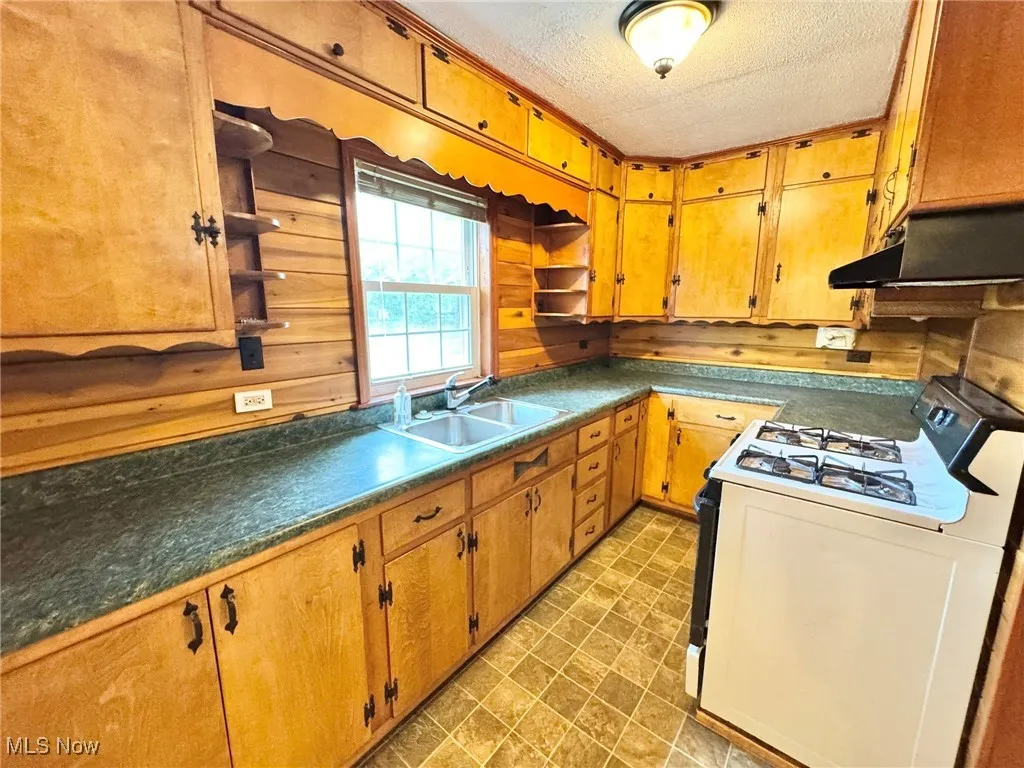 33 Knight Lane, Big Bend, West Virginia,MLS Now Listing ID