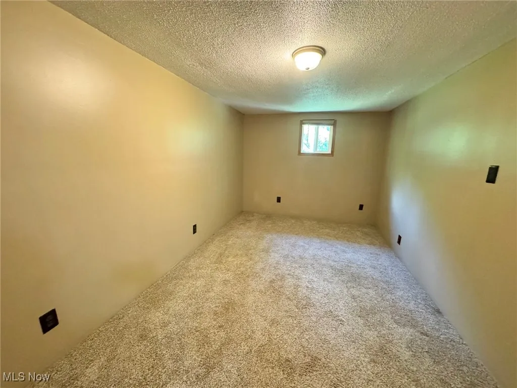33 Knight Lane, Big Bend, West Virginia,MLS Now Listing ID