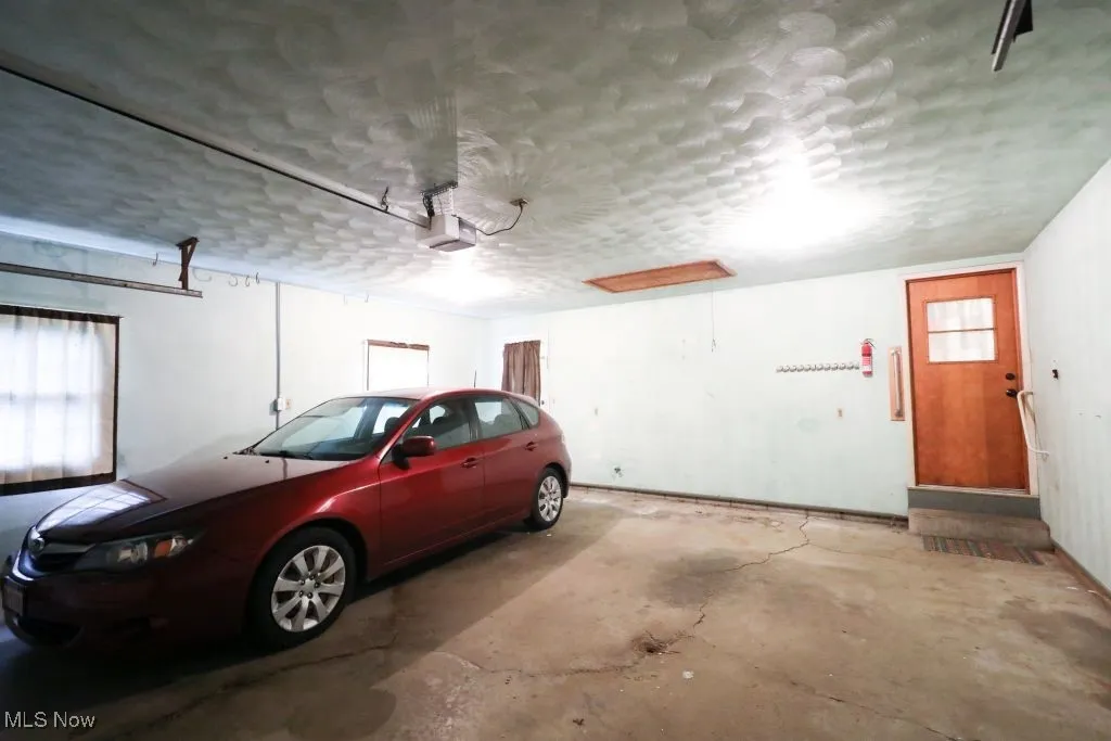 2 Car Garage