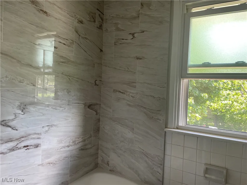 1221 Bonnie Lane, Mayfield Heights, Ohio,MLS Now Listing ID