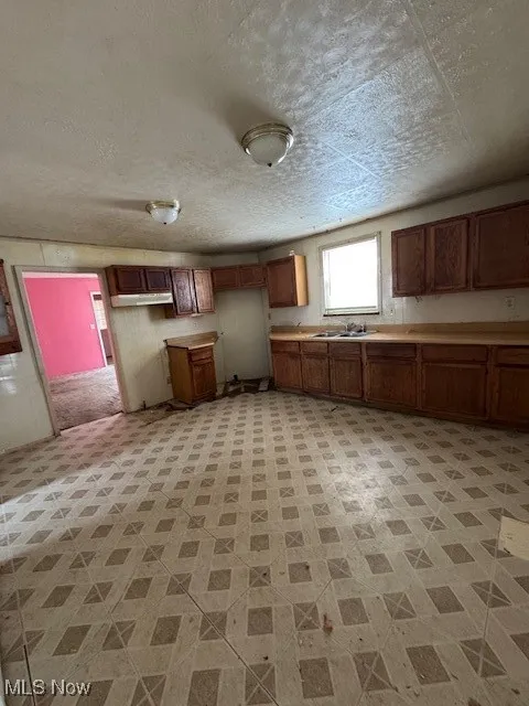Kitchen - Front Unit