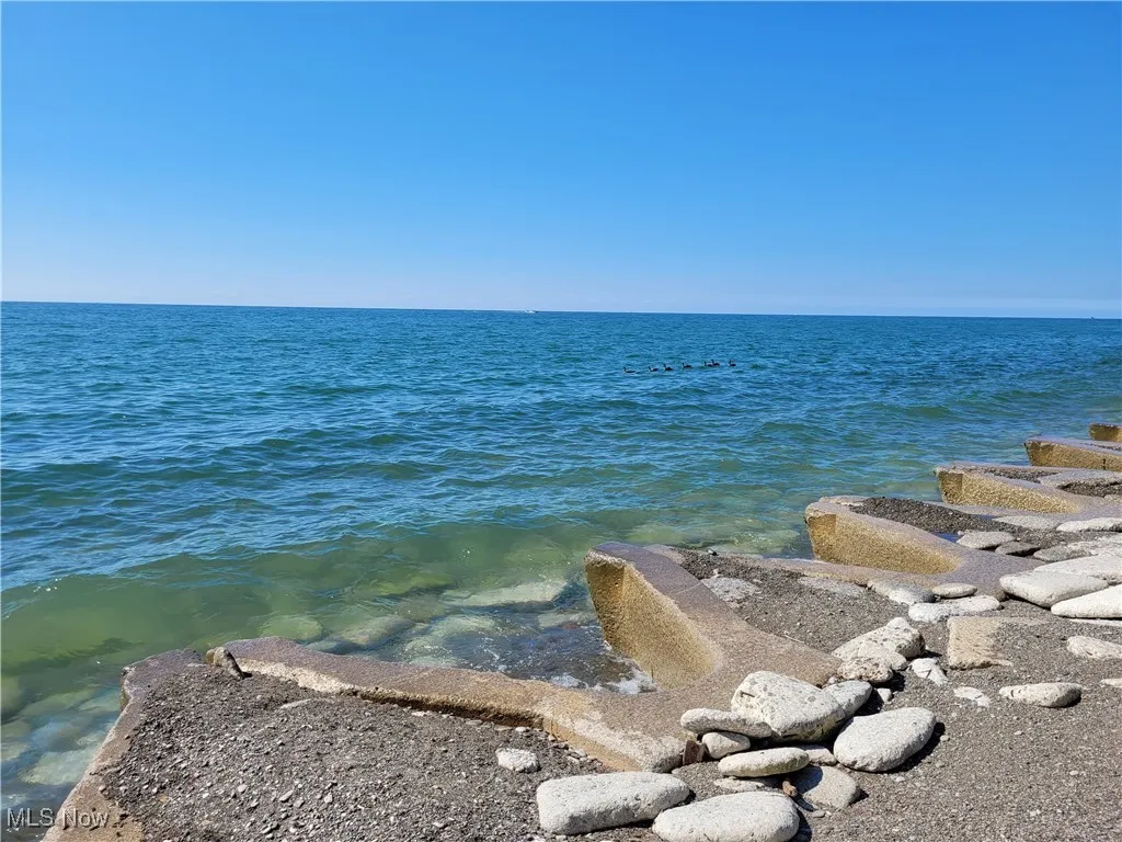 Lake Erie looking east