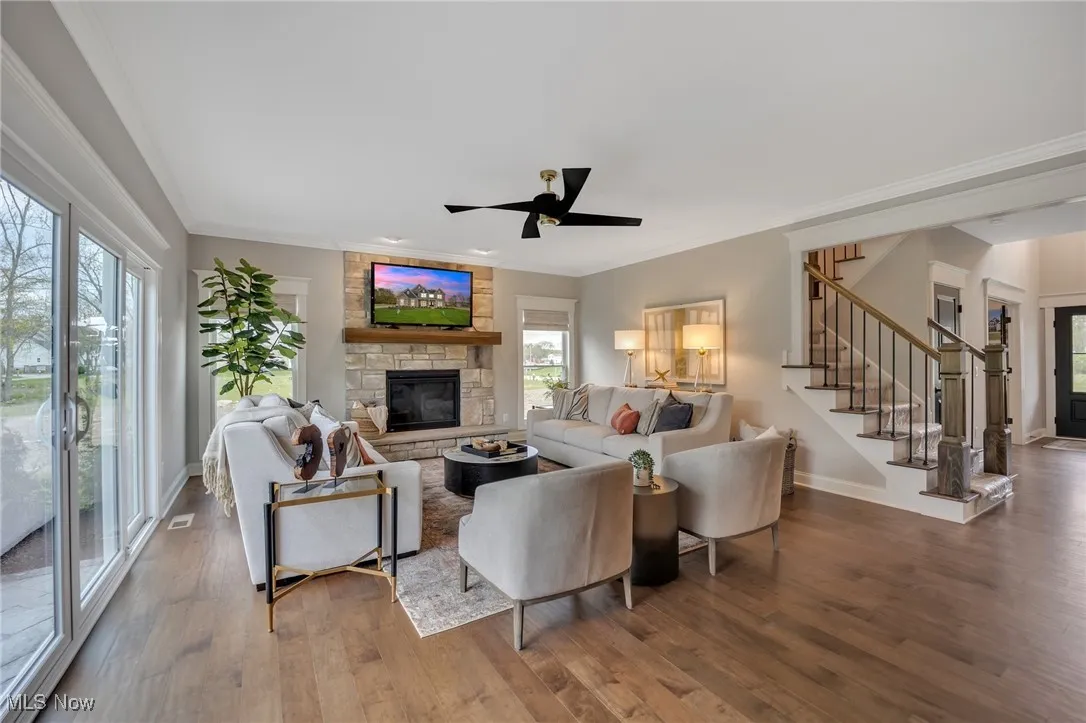 Pictures are of similar home. Not all items shown are included.