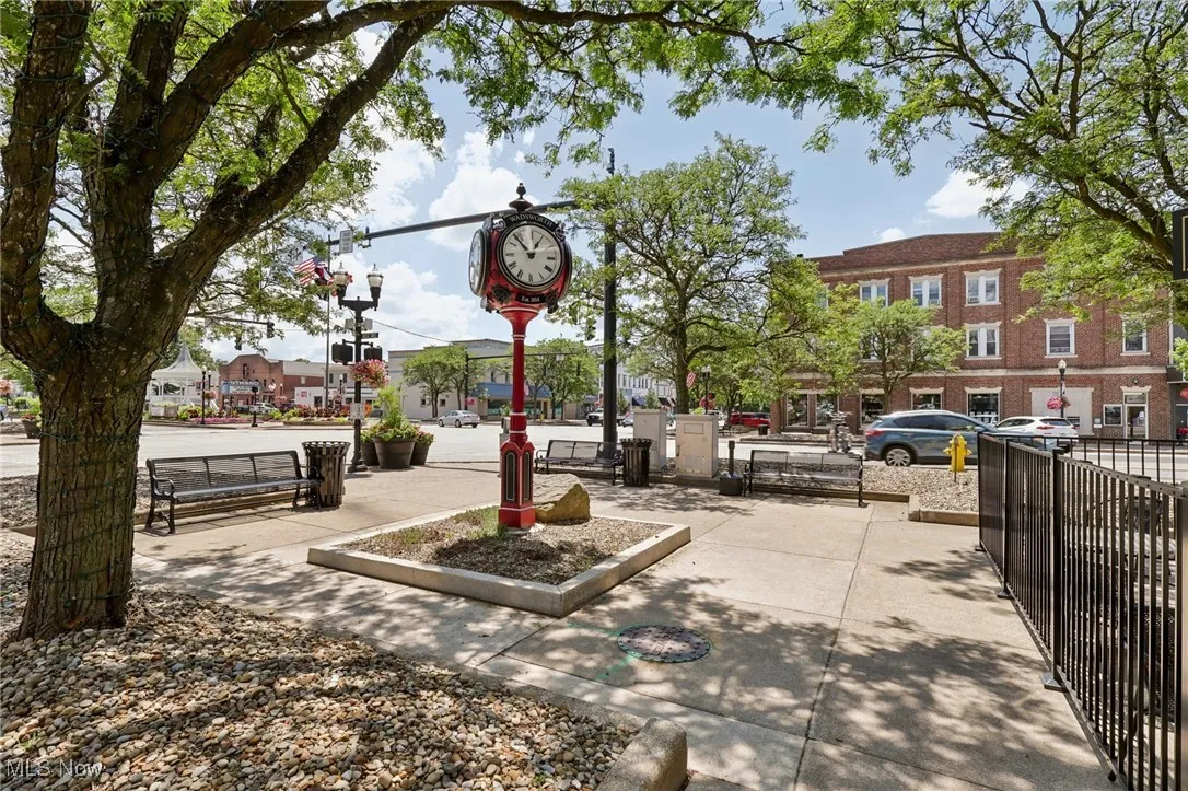Explore Wadsworth