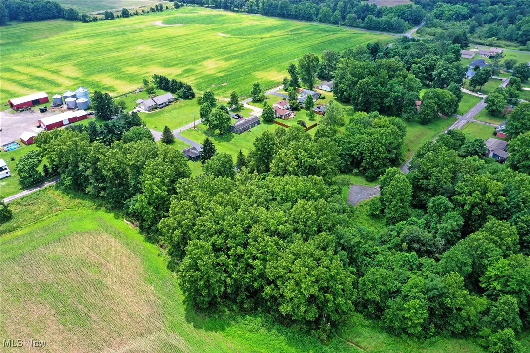 Aerial view of property's location featuring rural landscape