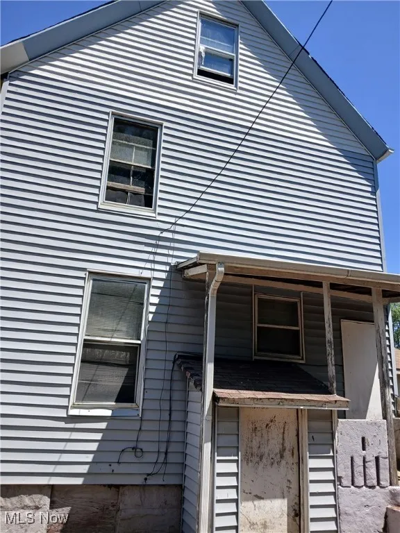 View of property exterior
