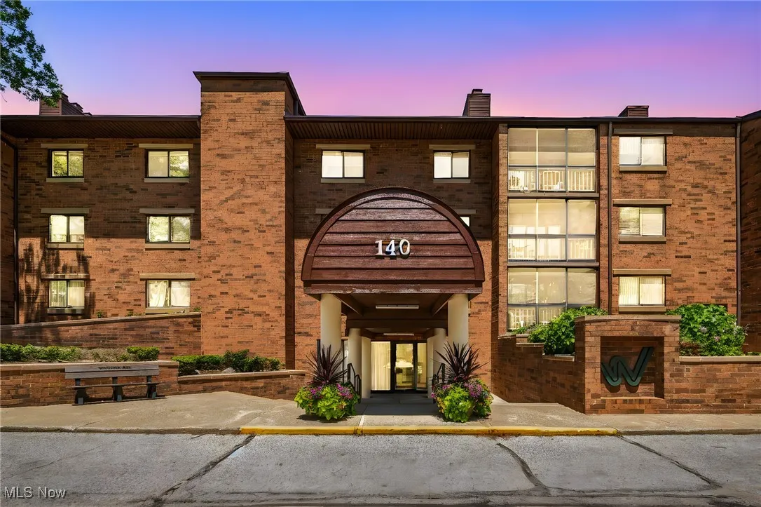 140 Fox Hollow Drive # 206C, Mayfield Heights, Ohio,MLS Now Listing ID