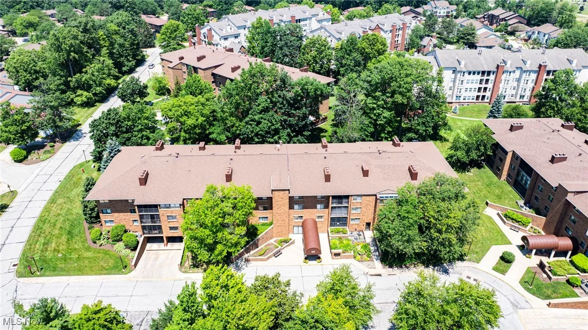 140 Fox Hollow