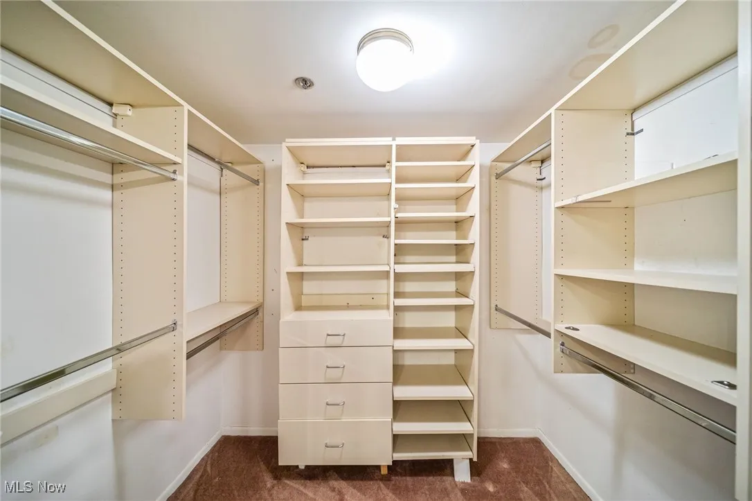 Walk In Owners Suite Closet
