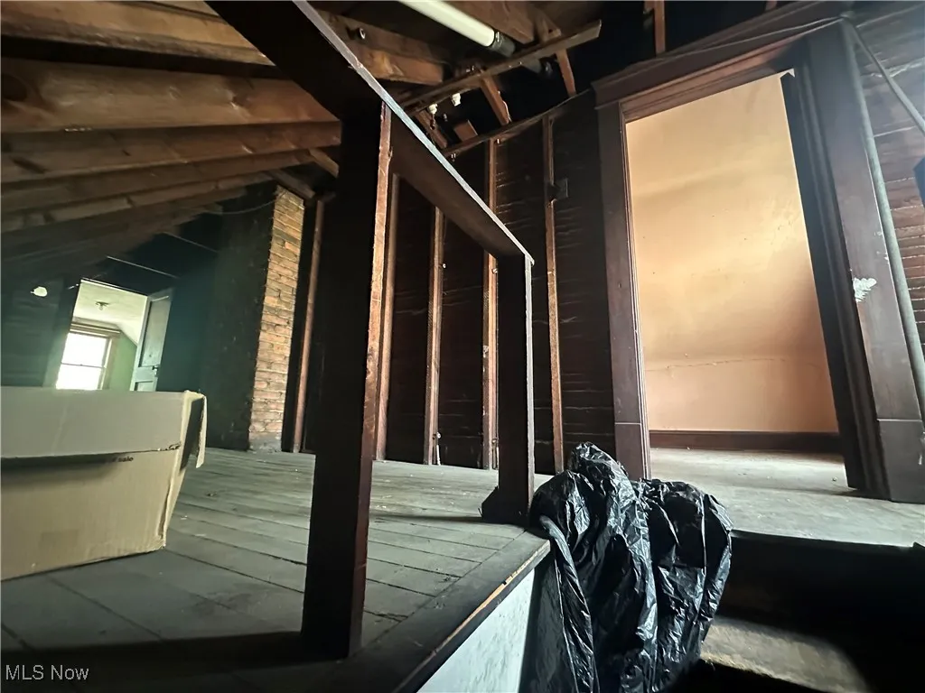 Potential of 2 more bedrooms for upstairs unit