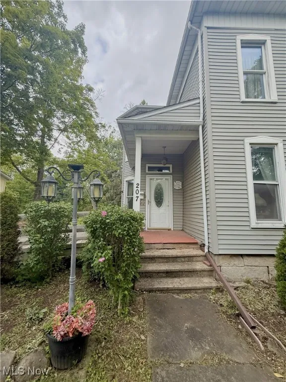 Front Entrance to property