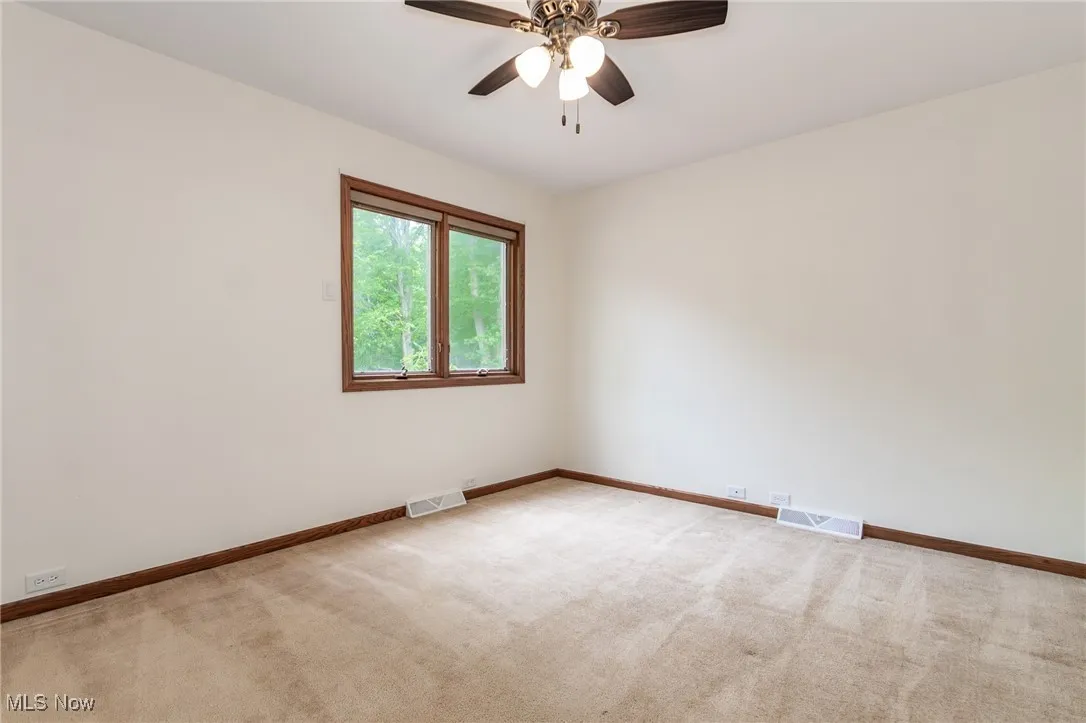 bedroom with carpet
