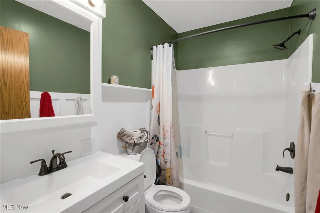45330 Maple View Circle, Caldwell, Ohio,MLS Now Listing ID