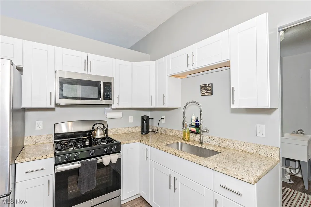3498 Clayton Drive, North Olmsted, Ohio,MLS Now Listing ID