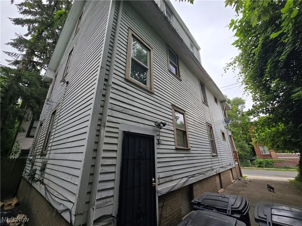 View of side of property