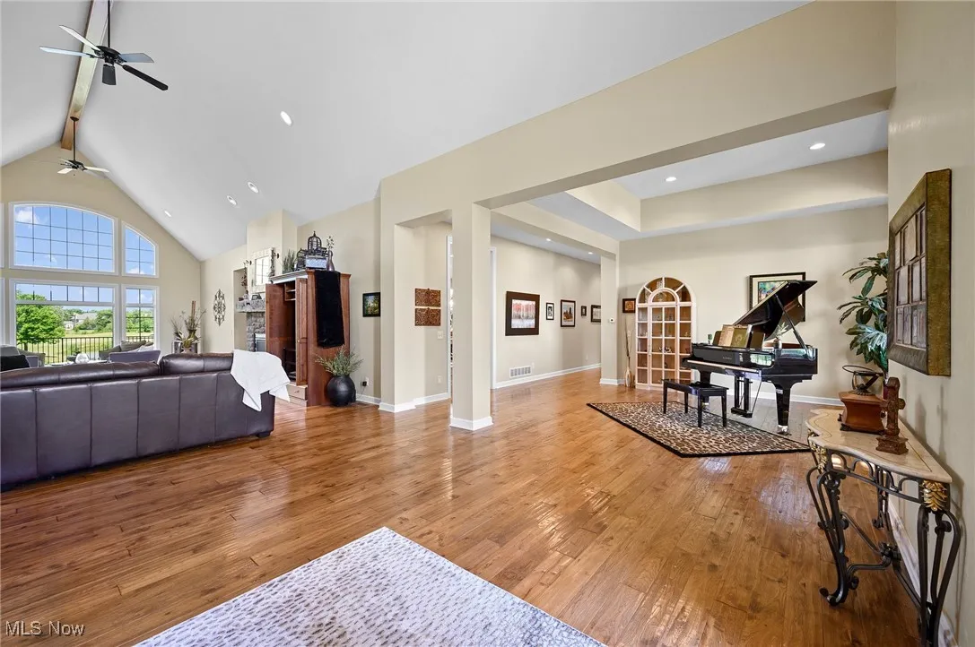  An expansive view as you enter the home.