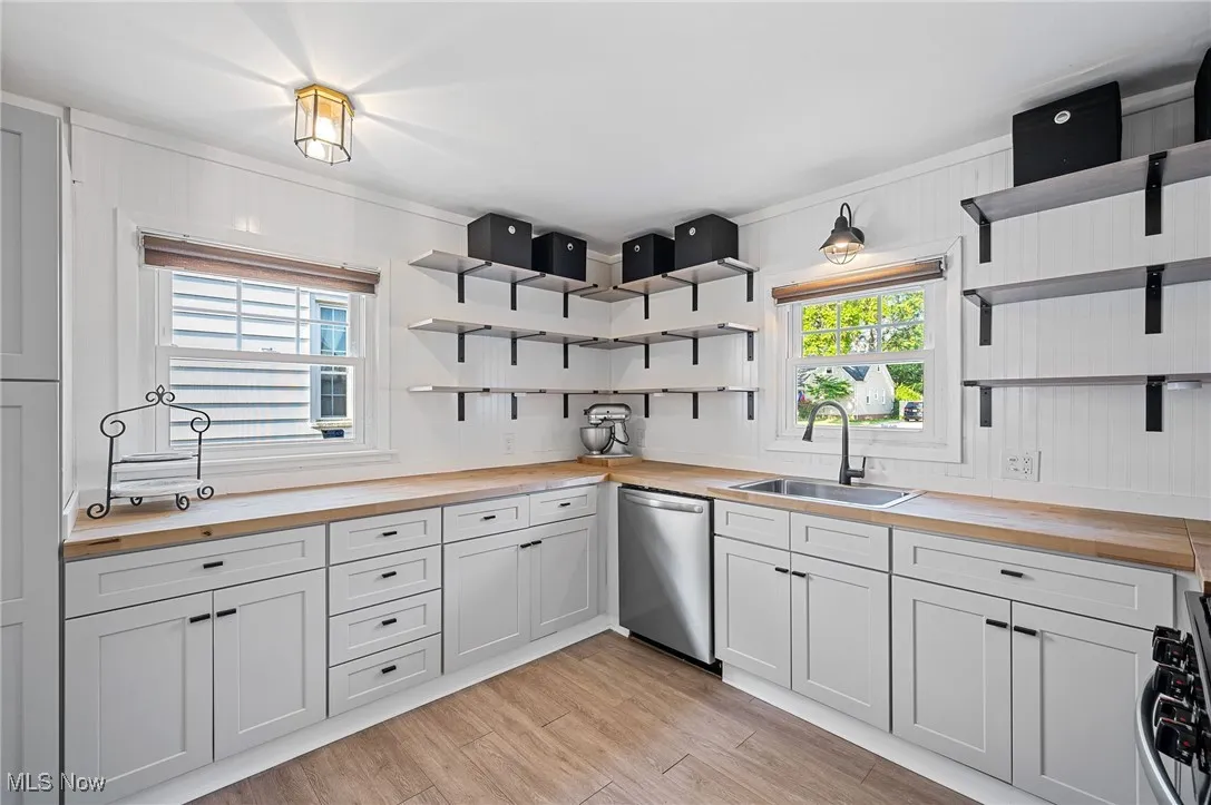 4231 W 220th Street, Fairview Park, Ohio,MLS Now Listing ID