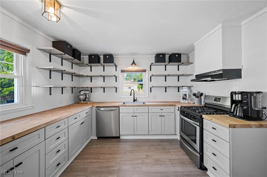 4231 W 220th Street, Fairview Park, Ohio,MLS Now Listing ID