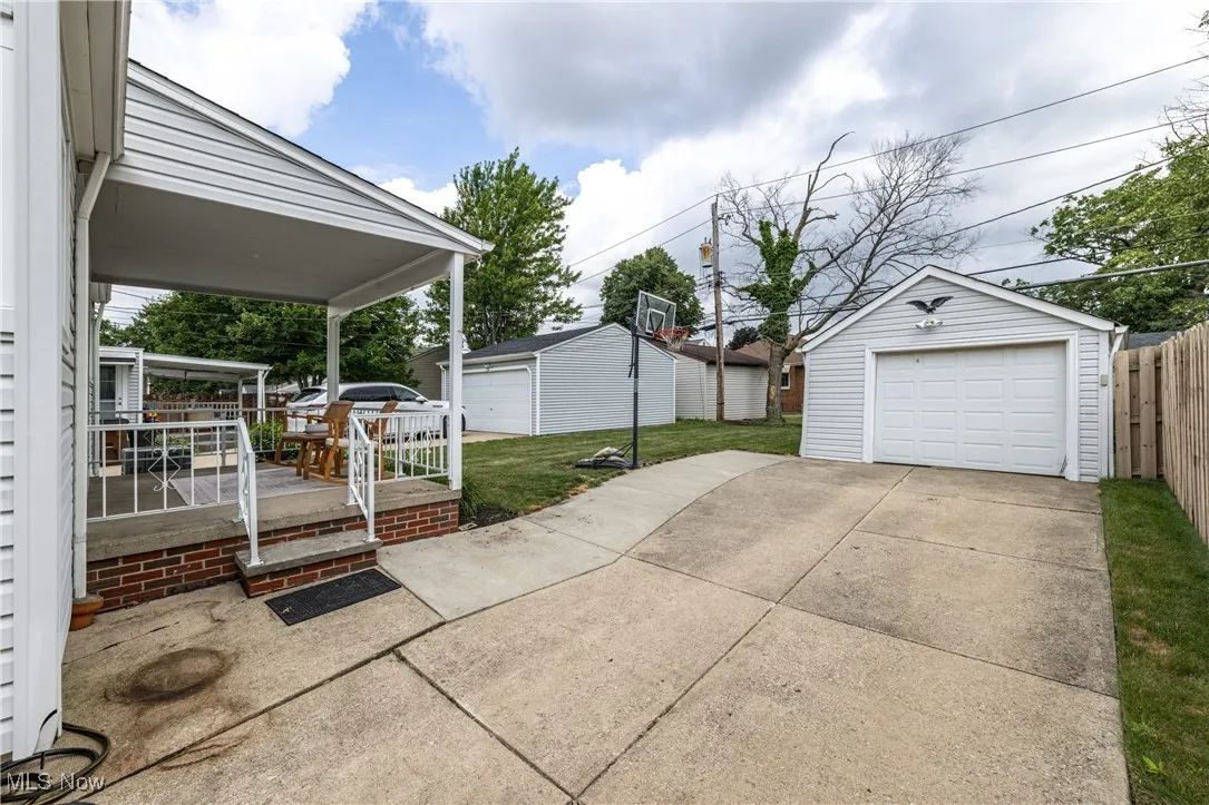 8212 Parmenter Drive, Parma, Ohio,MLS Now Listing ID
