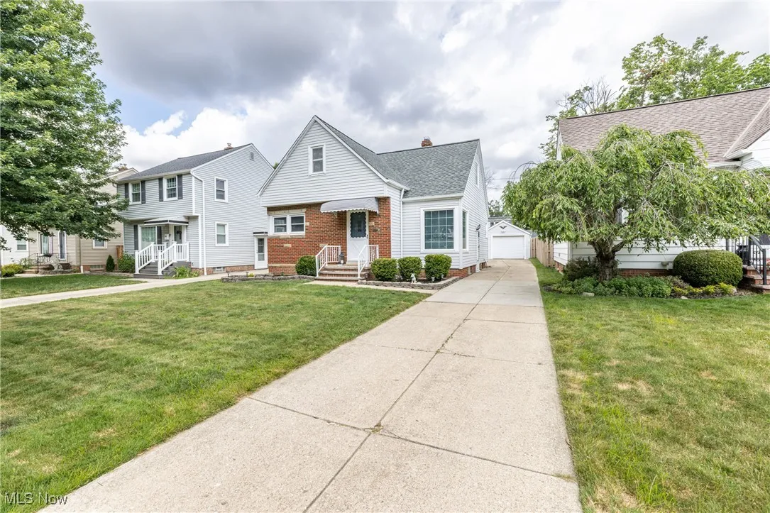 8212 Parmenter Drive, Parma, Ohio,MLS Now Listing ID