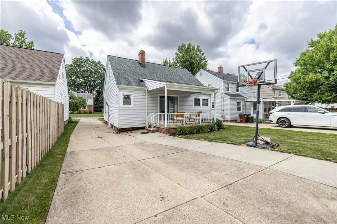 8212 Parmenter Drive, Parma, Ohio,MLS Now Listing ID