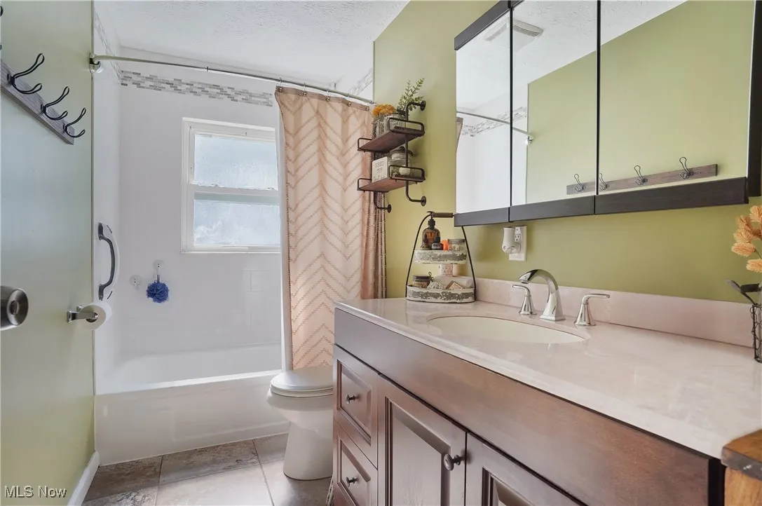 1300 Andrew Avenue, Salem, Ohio,MLS Now Listing ID