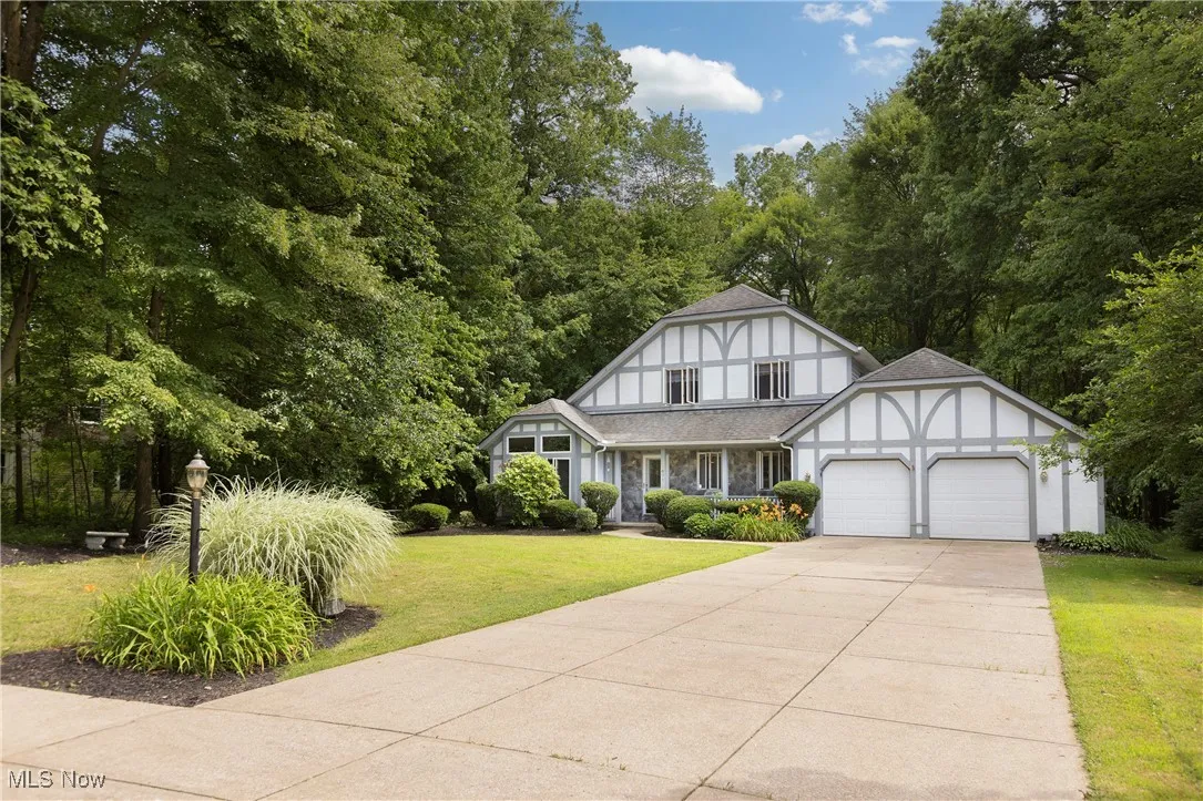 32471 Sourbrook Lane, North Ridgeville, Ohio,MLS Now Listing ID
