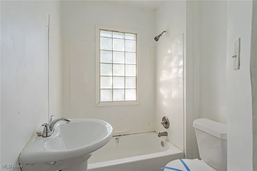 3496 E Scarborough Road, Cleveland Heights, Ohio,MLS Now Listing ID