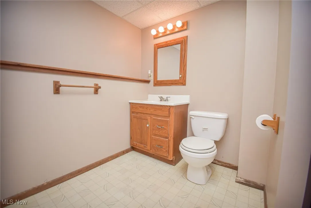 Lower level half bath