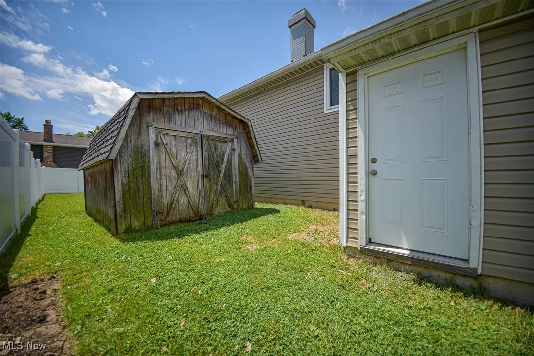 Storage shed
