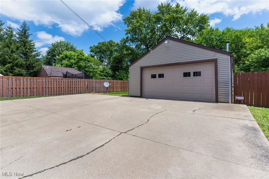 871 Oak Knoll Avenue, Warren, Ohio,MLS Now Listing ID
