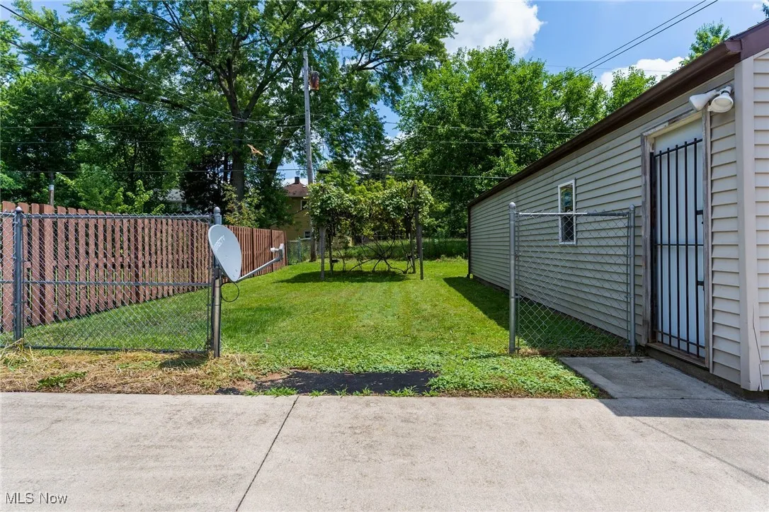 871 Oak Knoll Avenue, Warren, Ohio,MLS Now Listing ID