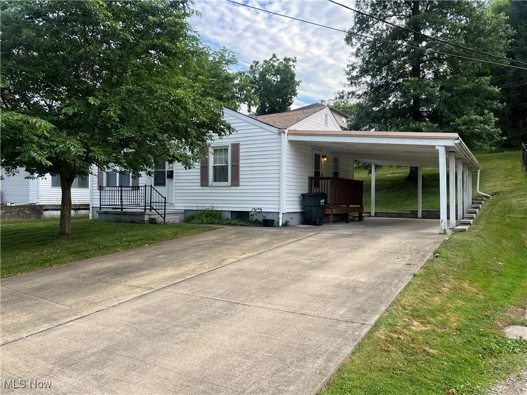 208 Park Street, St Clairsville, Ohio,MLS Now Listing ID