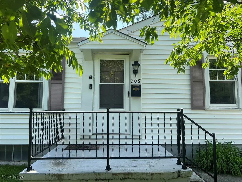 208 Park Street, St Clairsville, Ohio,MLS Now Listing ID